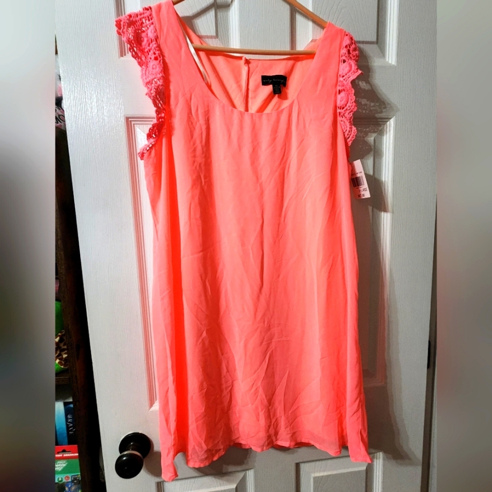 City Triangles size xl dress